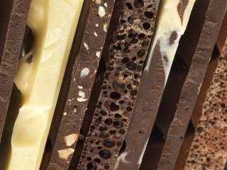 Обои орехи, белый, шоколад, темный, плитки, пористый, горький, ассортимент, nuts, white, chocolate, dark, tiles, porous, bitter, range разрешение 3840x2160 Загрузить