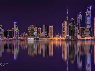 Обои ночь, огни, отражение, город, дубаи, оаэ, david gomes, night, lights, reflection, the city, dubai, uae разрешение 1920x1200 Загрузить