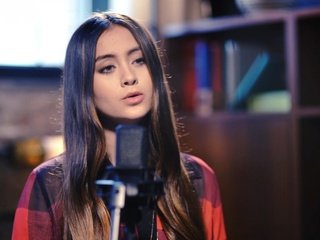 Обои девушка, музыка, певица, длинные волосы, jasmine thompson, жасмин томпсон, girl, music, singer, long hair разрешение 1920x1200 Загрузить