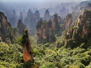 Обои горы, zhangjiajie, zhangjiajie national forest park, скалы, zhangjiajie national park, чжанцзяцзе, природа, пейзаж, утро, туман, китай, национальный парк, mountains, rocks, nature, landscape, morning, fog, china, national park разрешение 5119x3340 Загрузить