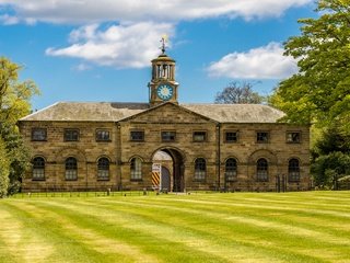 Обои город, дома, англия, газон, северный йоркшир, the city, home, england, lawn, north yorkshire разрешение 4230x2490 Загрузить