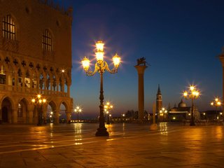 Обои ночь, фонари, венеция, италия, европа, площадь, night, lights, venice, italy, europe, area разрешение 1920x1200 Загрузить