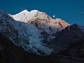 Обои горы, ледник, гималаи, непал, гангапурна, николай стюбко, mountains, glacier, the himalayas, nepal, gangapurna, nikolai stupka разрешение 1920x1257 Загрузить