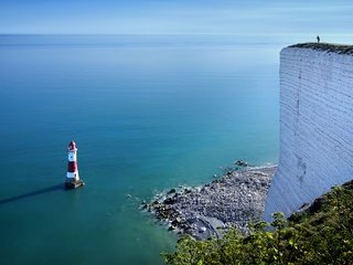 Обои берег, море, маяк, англия, соединенное королевство, beachy head, shore, sea, lighthouse, england, united kingdom разрешение 2048x1365 Загрузить