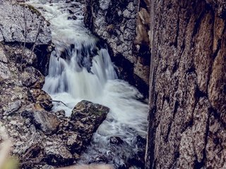 Обои река, камни, водопад, течение, river, stones, waterfall, for разрешение 3000x2000 Загрузить