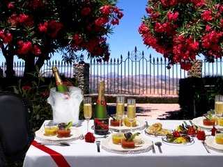 Обои еда, бокалы, праздник, шампанское, десерт, сервировка, food, glasses, holiday, champagne, dessert, serving разрешение 1920x1200 Загрузить