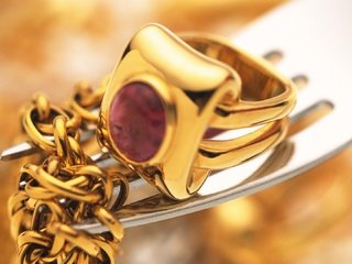 Обои вилка, кольцо, золото, украшение, цепочка, рубин, plug, ring, gold, decoration, chain, rubin разрешение 1920x1080 Загрузить