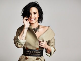 Обои улыбка, портрет, актриса, жакет, певица, деми ловато, smile, portrait, actress, jacket, singer, demi lovato разрешение 2560x1600 Загрузить