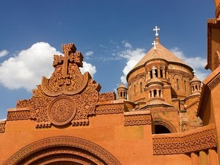 Обои небо, облака, церковь, крест, армения, айастан, goarmenia, xach, the sky, clouds, church, cross, armenia, hayastan разрешение 2500x1805 Загрузить