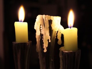 Обои пламя, огонь, темный фон, свеча, подсвечник, свечки, flame, fire, the dark background, candle, candle holder разрешение 5184x3456 Загрузить