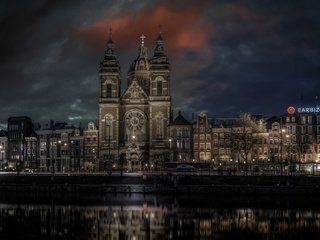 Обои ночь, дома, отель, нидерланды, амстердам, prins hendrik, night, home, the hotel, netherlands, amsterdam разрешение 2048x1181 Загрузить