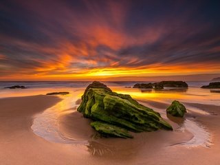 Обои камни, закат, море, песок, побережье, португалия, лиссабон, guincho, stones, sunset, sea, sand, coast, portugal, lisbon разрешение 3960x2475 Загрузить