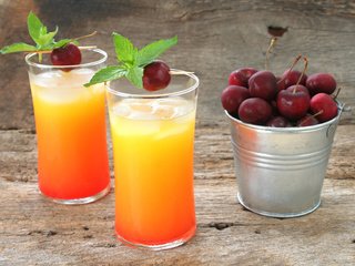 Обои вишня, стаканы, боке, сок, ведерко, смузи, cherry, glasses, bokeh, juice, bucket, smoothies разрешение 3456x2304 Загрузить