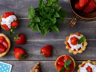 Обои мята, корица, клубника, доски, кружка, ягоды, салфетка, десерт, mint, cinnamon, strawberry, board, mug, berries, napkin, dessert разрешение 1920x1080 Загрузить