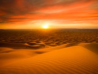 Обои солнце, закат, песок, горизонт, пустыня, дюны, сахара, the sun, sunset, sand, horizon, desert, dunes, sugar разрешение 5232x3057 Загрузить