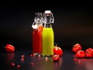 Обои напиток, черный фон, овощи, бутылка, помидоры, перец, сок, drink, black background, vegetables, bottle, tomatoes, pepper, juice разрешение 5616x3744 Загрузить