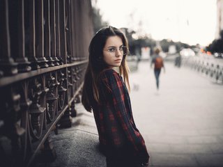 Обои девушка, город, взгляд, очки, волосы, лицо, marta, nacho zàitsev, girl, the city, look, glasses, hair, face разрешение 2000x1486 Загрузить