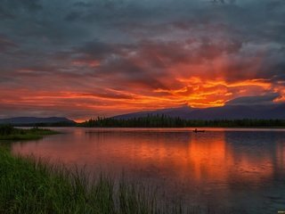 Обои небо, облака, озеро, природа, закат, пейзаж, британская колумбия, philip kuntz, the sky, clouds, lake, nature, sunset, landscape, british columbia разрешение 1920x1281 Загрузить