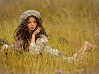 Обои трава, взгляд, игрушка, луг, кукла, волосы, лицо, grass, look, toy, meadow, doll, hair, face разрешение 2000x1333 Загрузить