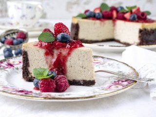 Обои малина, ягоды, черника, торт, чизкейк, raspberry, berries, blueberries, cake, cheesecake разрешение 1920x1080 Загрузить