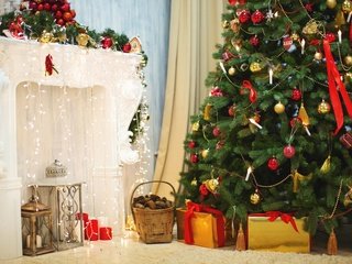 Обои новый год, елка, подарки, камин, рождество, new year, tree, gifts, fireplace, christmas разрешение 2880x1800 Загрузить