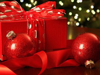 Обои новый год, шары, подарок, рождество, елочные игрушки, new year, balls, gift, christmas, christmas decorations разрешение 1920x1200 Загрузить