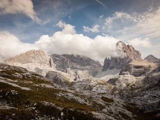 Обои небо, облака, горы, снег, the sky, clouds, mountains, snow разрешение 2048x1365 Загрузить