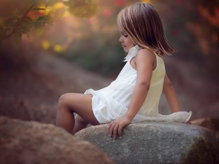 Обои природа, камни, платье, девочка, ребенок, валуны, julia altork, nature, stones, dress, girl, child, boulders разрешение 4368x2912 Загрузить