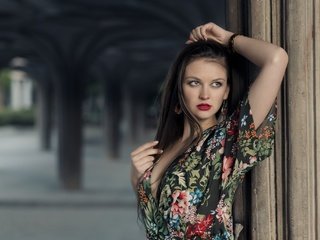 Обои девушка, взгляд, модель, волосы, губы, лицо, olga hrudnak, girl, look, model, hair, lips, face разрешение 2048x1367 Загрузить