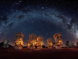 Обои небо, ночь, звезды, млечный путь, радиотелескопы, the sky, night, stars, the milky way, radio telescopes разрешение 1920x1080 Загрузить