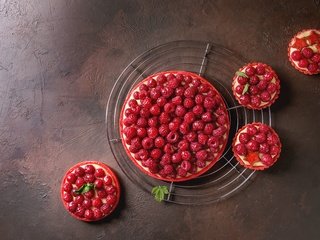 Обои малина, ягоды, десерт, пирог, пирожное, крем, natasha breen, raspberry, berries, dessert, pie, cake, cream разрешение 5184x3414 Загрузить