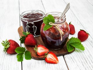 Обои клубника, ягоды, варенье, клубничное, баночки, olena rudo, strawberry, berries, jam, jars разрешение 3021x2178 Загрузить