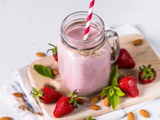 Обои орехи, напиток, клубника, ягоды, смузи, nuts, drink, strawberry, berries, smoothies разрешение 3570x2380 Загрузить