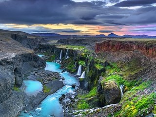 Обои река, водопад, каньон, исландия, водопады, высокогорье, sigoldugljufur, river, waterfall, canyon, iceland, waterfalls, highlands разрешение 3840x2160 Загрузить