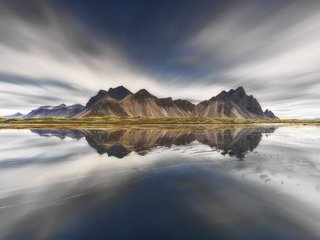 Обои небо, вода, горы, скалы, отражение, исландия, vestrahorn, the sky, water, mountains, rocks, reflection, iceland разрешение 2000x1499 Загрузить