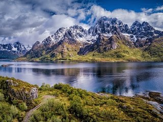 Обои дорога, горы, норвегия, лофотенские острова, фьорд, нурланн, road, mountains, norway, the lofoten islands, the fjord, nordland разрешение 2610x1250 Загрузить