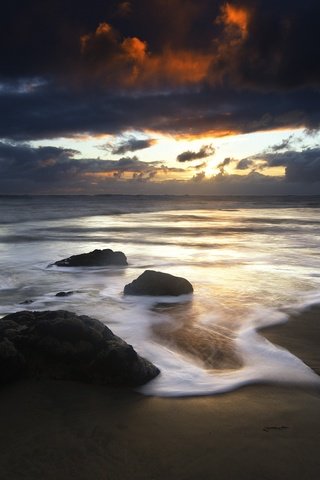 Обои облака, камни, берег, закат, clouds, stones, shore, sunset разрешение 2560x1600 Загрузить