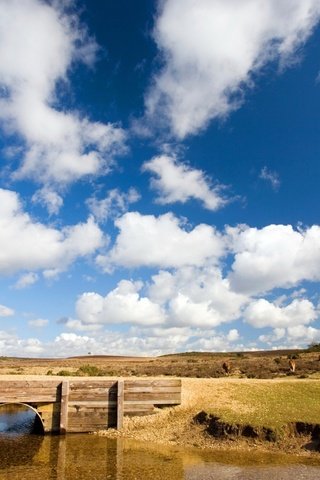 Обои небо, облака, вода, река, мост, степь, the sky, clouds, water, river, bridge, the steppe разрешение 2560x1600 Загрузить