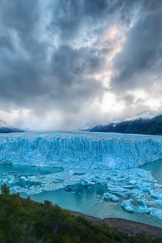 Обои вода, горы, лес, пейзаж, айсберг, water, mountains, forest, landscape, iceberg разрешение 2048x1536 Загрузить