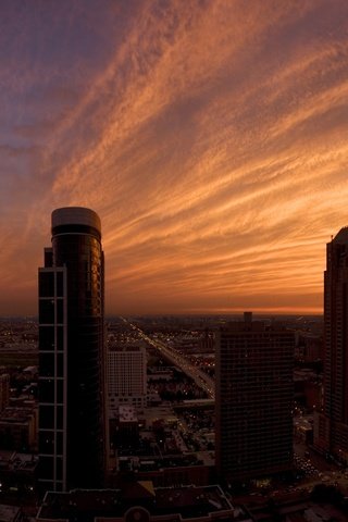 Обои вечер, закат, город, небоскрёб, the evening, sunset, the city, skyscraper разрешение 1920x1080 Загрузить