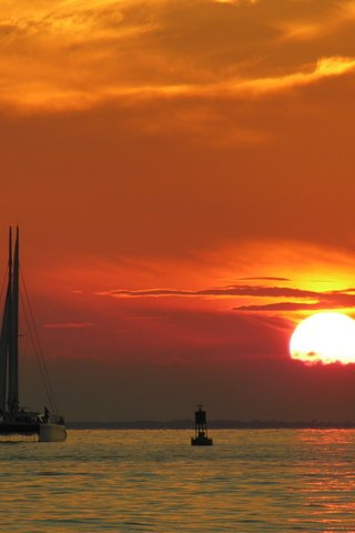 Обои закат, буй, катамаран, sunset, bui, catamaran разрешение 2560x1600 Загрузить