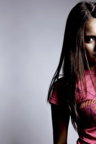 Обои девушка, взгляд, волосы, лицо, актриса, нина добрев, girl, look, hair, face, actress, nina dobrev разрешение 1920x1200 Загрузить