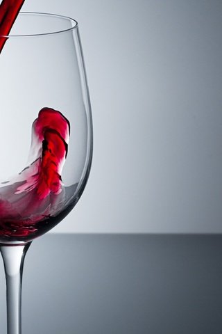 Обои бокал, вино, алкоголь, наливается, красное вино, glass, wine, alcohol, poured, red wine разрешение 2560x1600 Загрузить