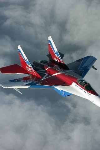 Обои polyot, strizhi, mig 29 разрешение 3500x2333 Загрузить