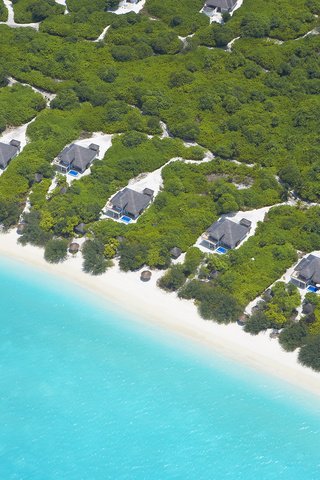 Обои вид сверху, остров, курорт, береговая линия, мальдивы, the view from the top, island, resort, coastline, the maldives разрешение 2000x1330 Загрузить