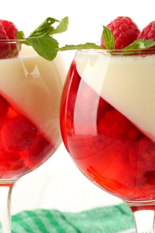 Обои малина, бокалы, сладкое, десерт, raspberry, glasses, sweet, dessert разрешение 2628x1985 Загрузить