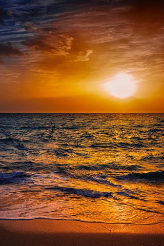 Обои небо, солнце, море, пирс, рыбак, the sky, the sun, sea, pierce, fisherman разрешение 2048x1152 Загрузить
