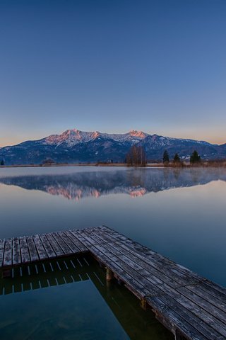 Обои озеро, горы, отражение, причал, lake, mountains, reflection, pier разрешение 2048x1365 Загрузить