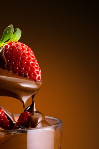 Обои клубника, ягоды, шоколад, сладкое, десерт, ложка, свежая, strawberry, berries, chocolate, sweet, dessert, spoon, fresh разрешение 8031x4008 Загрузить