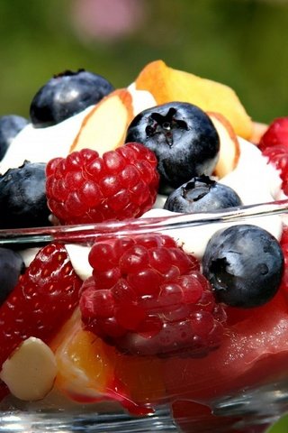 Обои малина, фруктовый десерт, фрукты, клубника, ягоды, персики, черника, десерт, салат, raspberry, fruit dessert, fruit, strawberry, berries, peaches, blueberries, dessert, salad разрешение 1920x1200 Загрузить